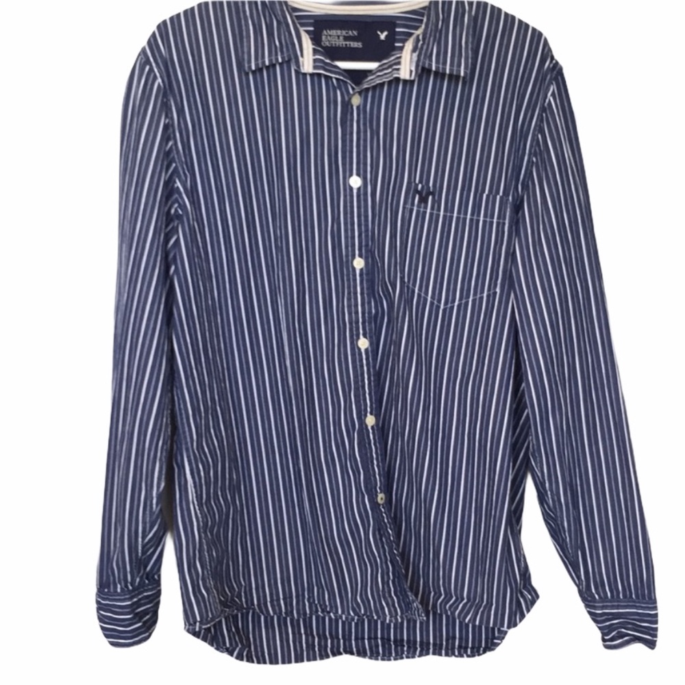 American Eagle Vintage Fit Button Up Shirt Blue Size Large